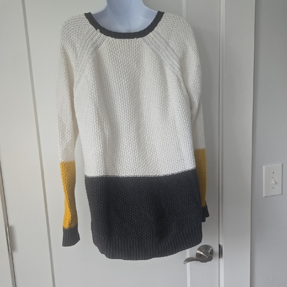 Eight Eight Eight Colorblock Sweater - Cream, Black, Yellow - Picture 3 of 4
